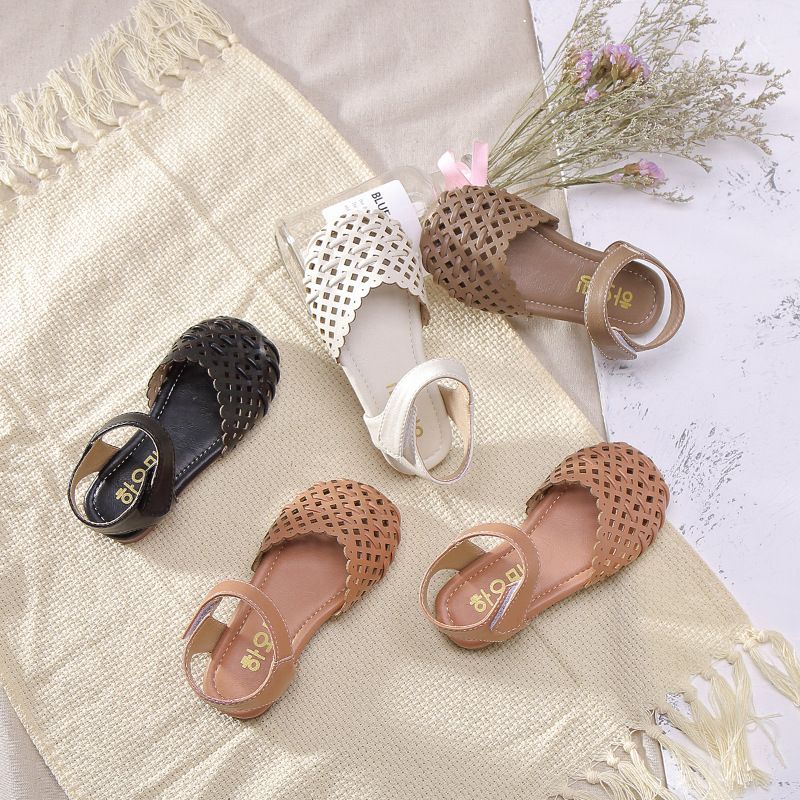 childrens sandals closed toe