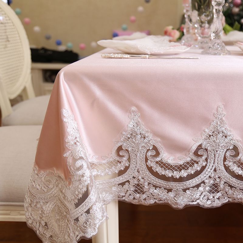 luxury table linens