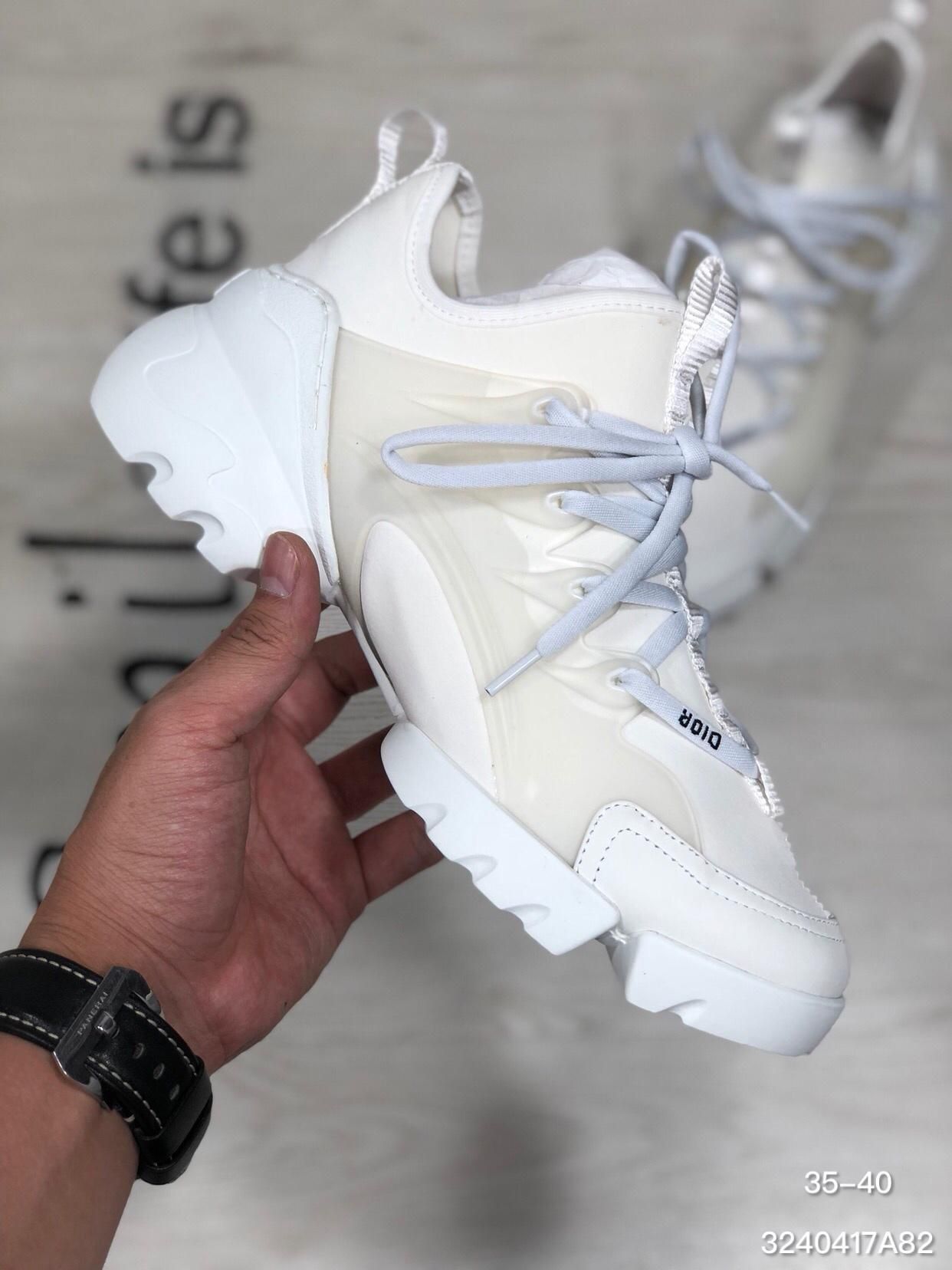 most popular tennis shoes