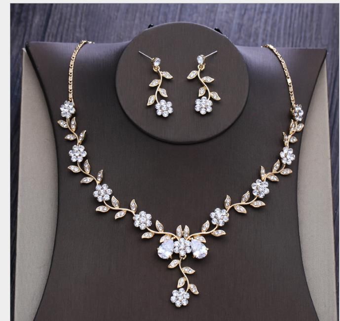 Compra Collar De Flores Novia Matrimonio Joyería Accesorios De Prenda De  Boda Collar Pendientes Conjunto De Dos Piezas Barato | Entrega Rápida Y  Calidad | Es.Dhgate