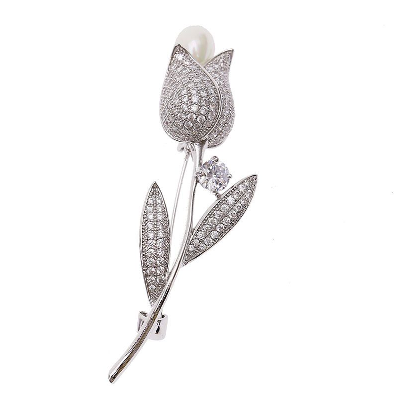 ladies brooch