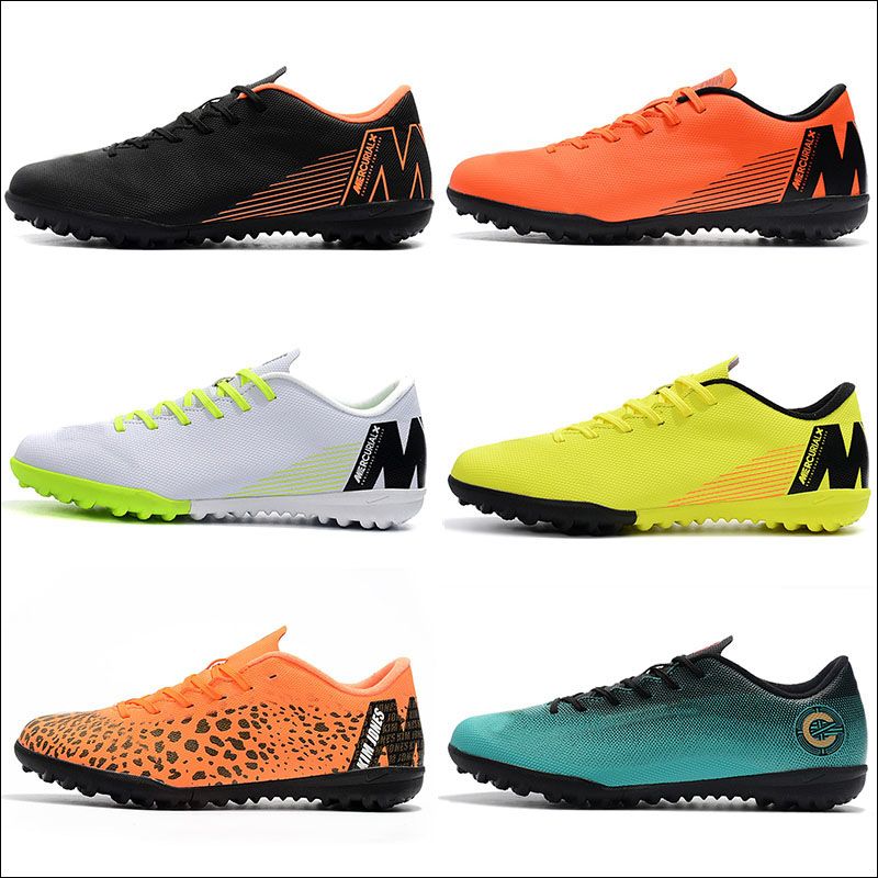 scarpe calcetto numero 26