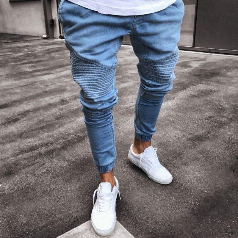 2018 Pantalones Vaqueros De Los Hombres Angustiados Plisadas Pantalones Flacos Motorista Blue Jeans Color Negro