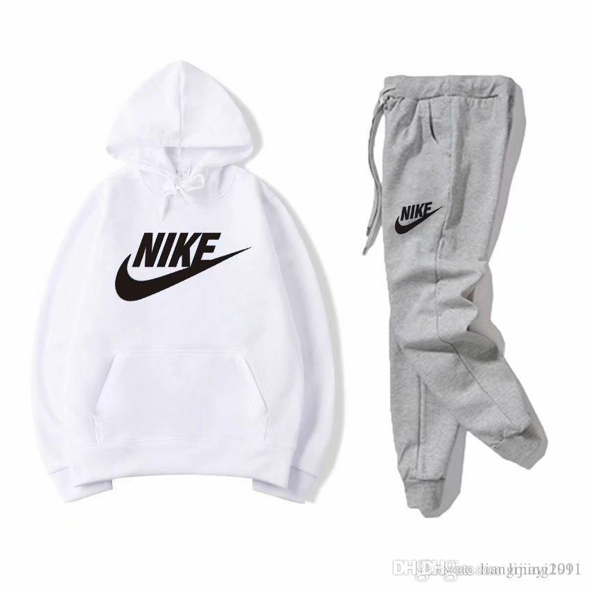mens jogging suits nike
