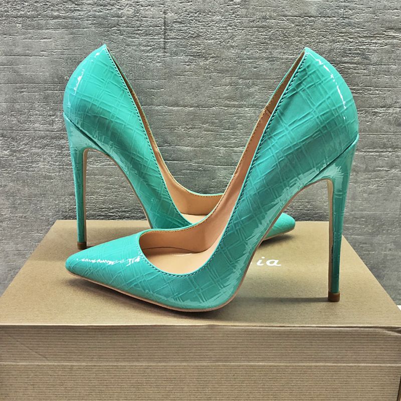 turquoise pumps