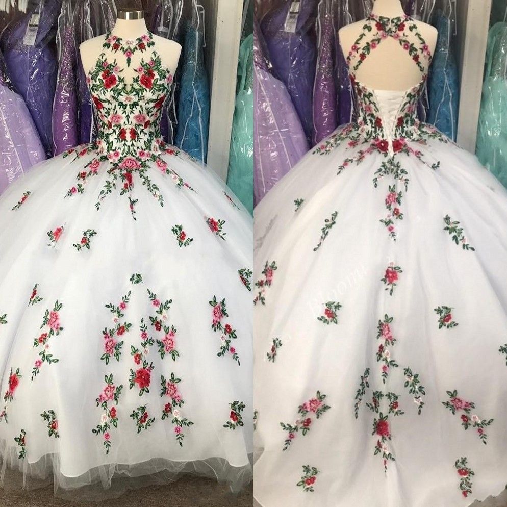 2020 Fabuloso blanco 3D bola de las flores del vestido de Quinceañera vestidos de baile bordado Sheer cuello ojo de la cerradura parte posterior del corsé del dulce 16 Vestido Vestidos 15 Anos 2020 Fabuloso blanco 3D bola de las flores del vestido de Quinceañera vestidos de baile bordado Sheer cuello ojo de la cerradura parte posterior del corsé del dulce 16 Vestido Vestidos 15 Anos