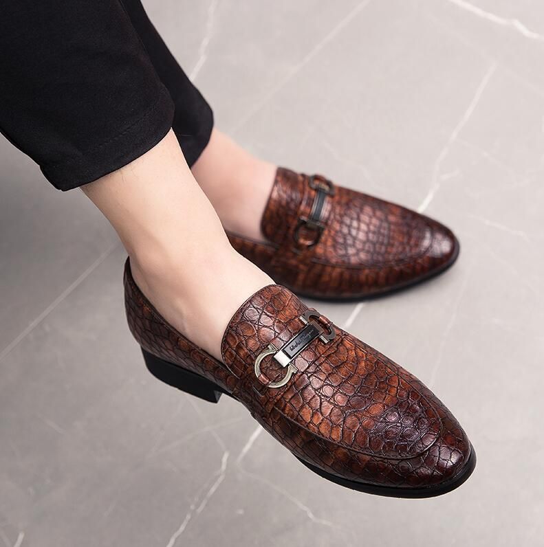 Compre Clásico Cómodo Hombre Diseñador De Zapatos Mocasines Hombres De Negocios Zapatos De Vestir De Calidad De Cuero De Split Hombres Pisos Mocasines Zapatos Más Tamaño A 28,1 € Del Bruce_wu | DHgate.Com