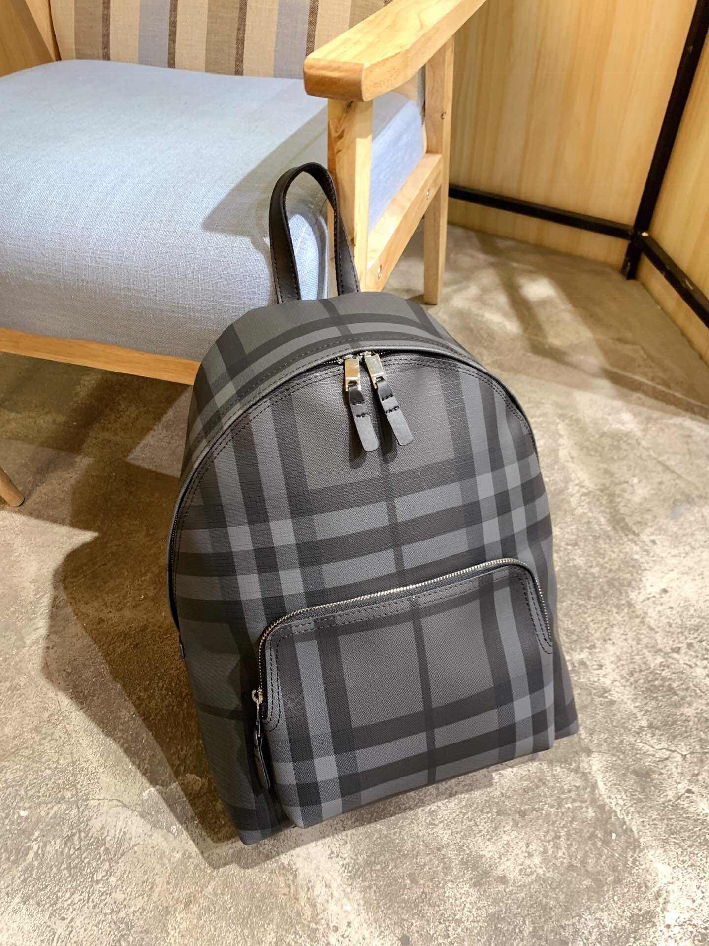 2020 Luxury B Mens Designer Backpack Black Pattern Print High Quality  Luxury Designer Backpacks Men Unisex Nice Detail Travel Bag From  Fashion_chic, $80.43 | DHgate.Com