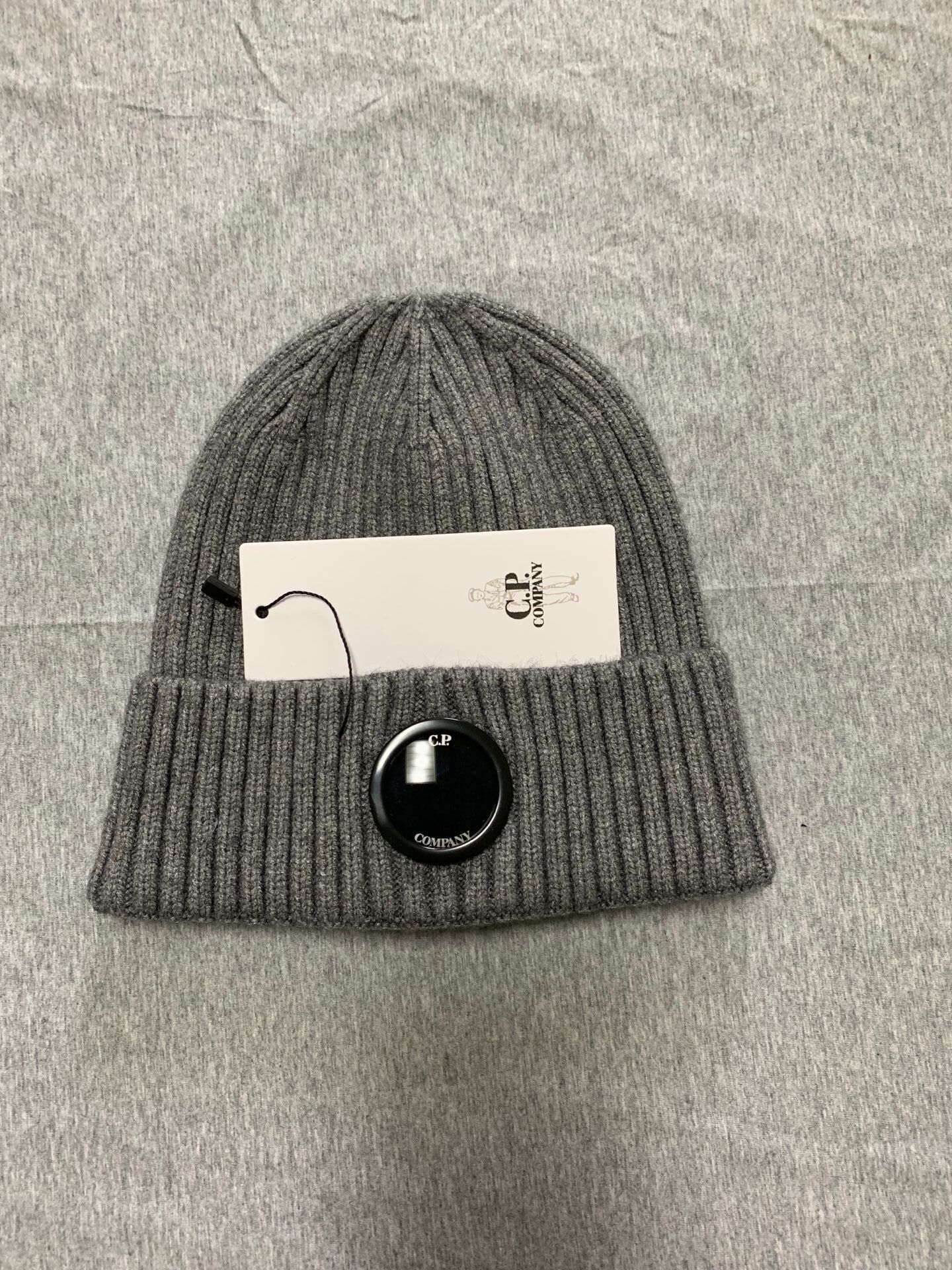 cp company beanie mens