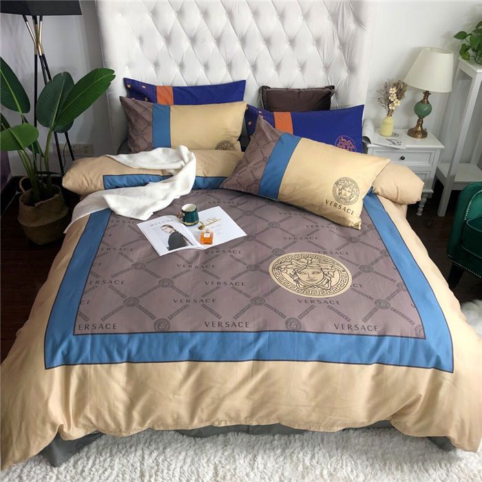 Classic Venetian Pportrait Printing Bedding Sets Letter Printed