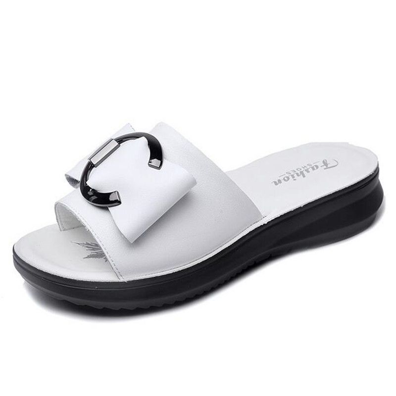 Most Trendy 2019 New Summer Sandals Flat Slipper Women Shoes Non