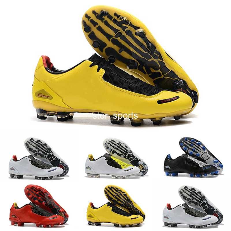 crampons nike vissés