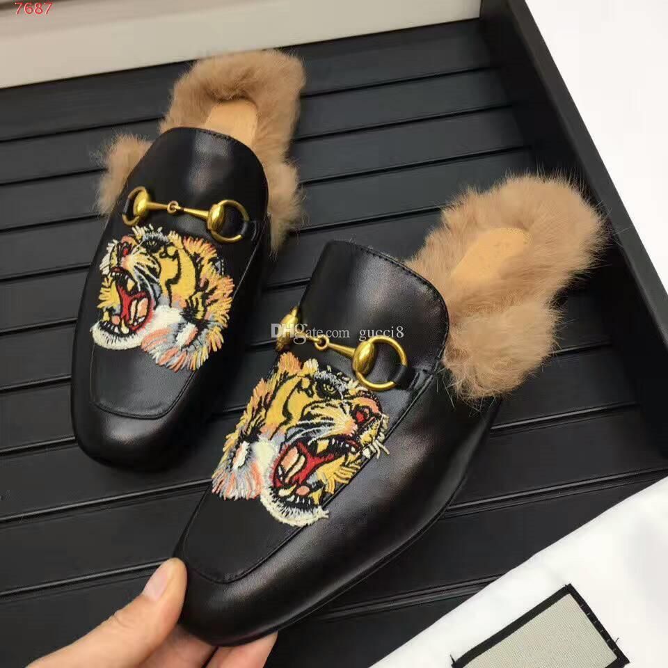 gucci lion slippers