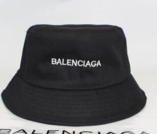 balenciaga skully hat
