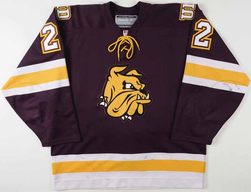 u of m hockey jersey