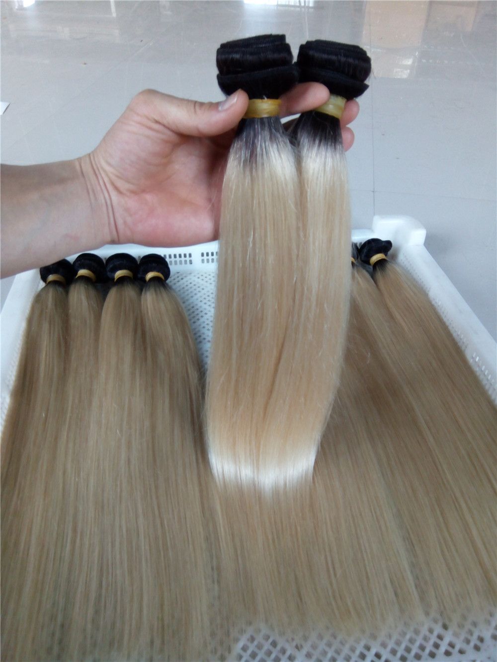 Lummy T1b 613 Ombre Blonde Hair Weft 12inch 28inch Dark Roots With