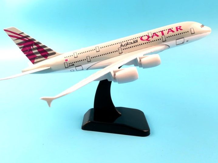 20cm Air Passenger Plane A380 Qatar Metal Alloy Model Plane