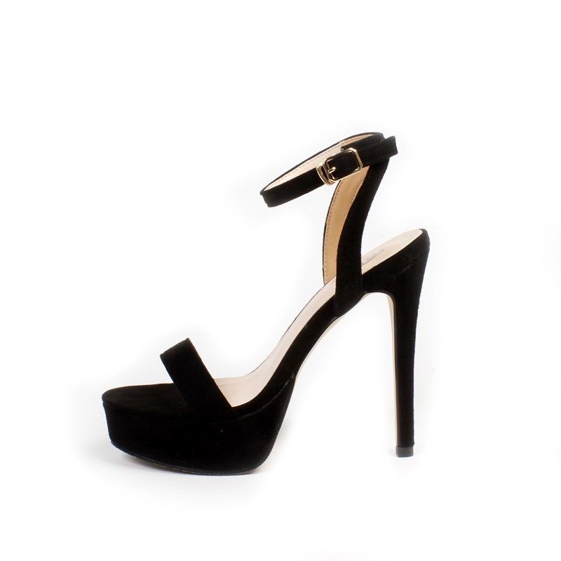 calçado de salto alto