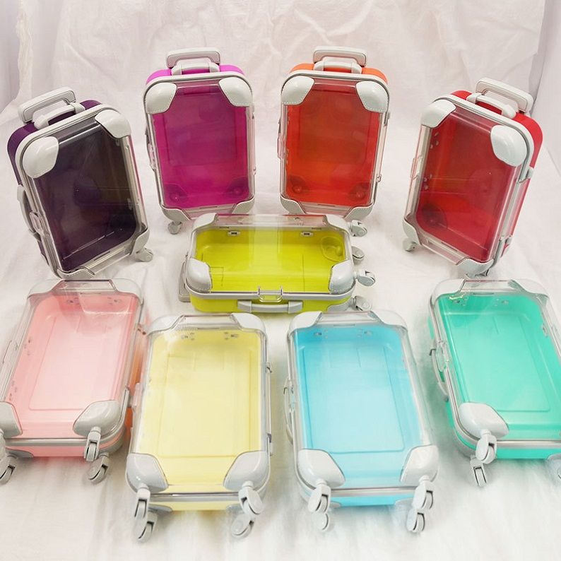 mini lip gloss suitcase