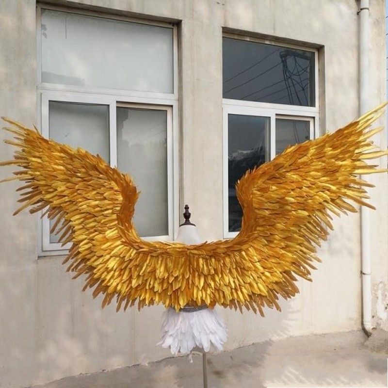 新しい！衣装の美しいゴールドの天使の羽の羽ばたき185cmの妖精の羽はダンス写真展示パーティーの結婚式の装飾を￥32,631 DHgate