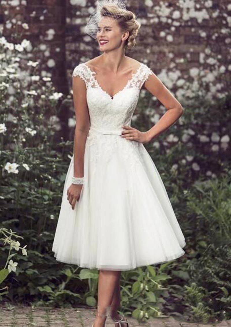 Discount Elegant Tea Length Short Wedding Dresses Cap Sleeves Appliques Lace Wedding Gowns 2019 Tulle V Neck Short Bridal Gowns Cheap Brides Wedding