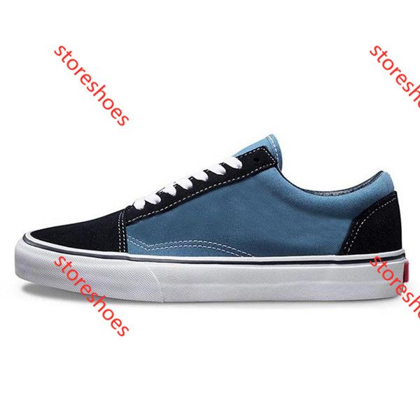 vans azules con negro