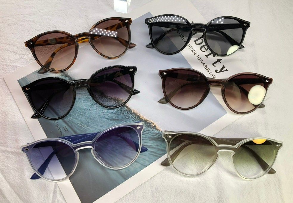 prada sunglasses store