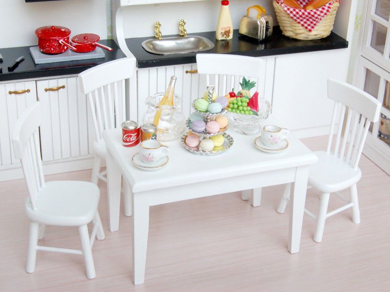 maison de poupées miniatures En Bois Blanc Table et quatre chaises cuisine meubles 
