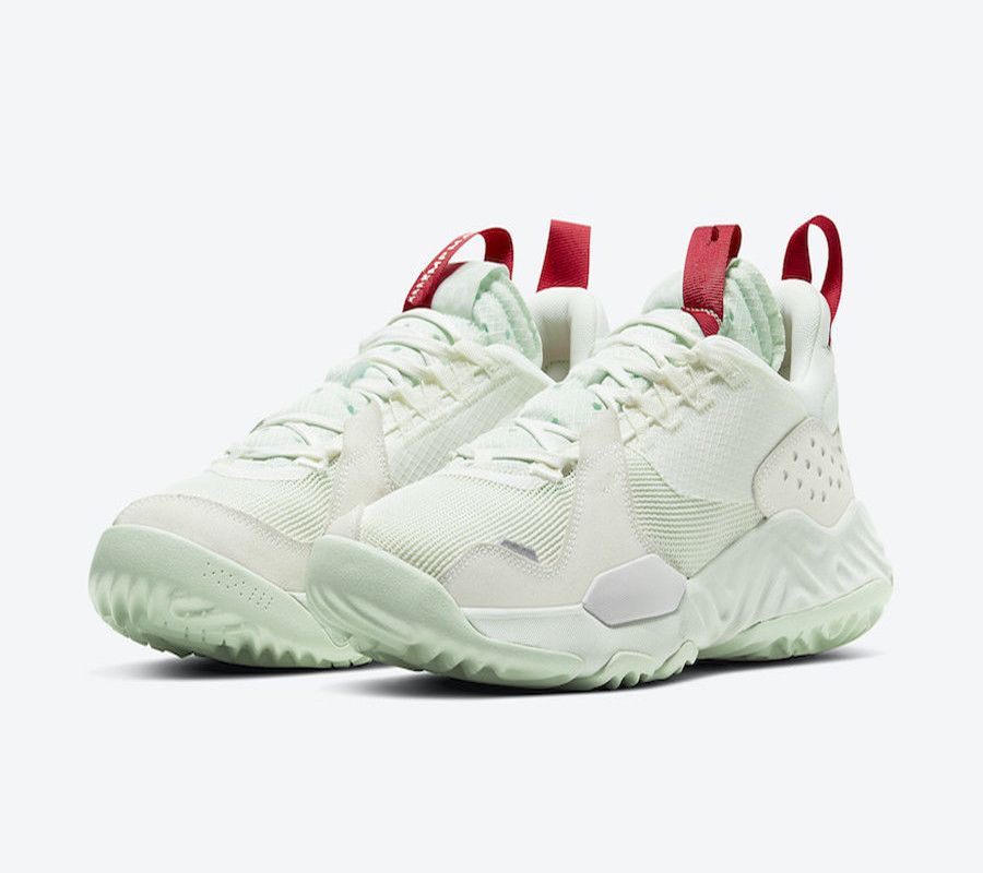 AJ Delta SP Jade Aura Sail Spruce Aura Red Men Sport