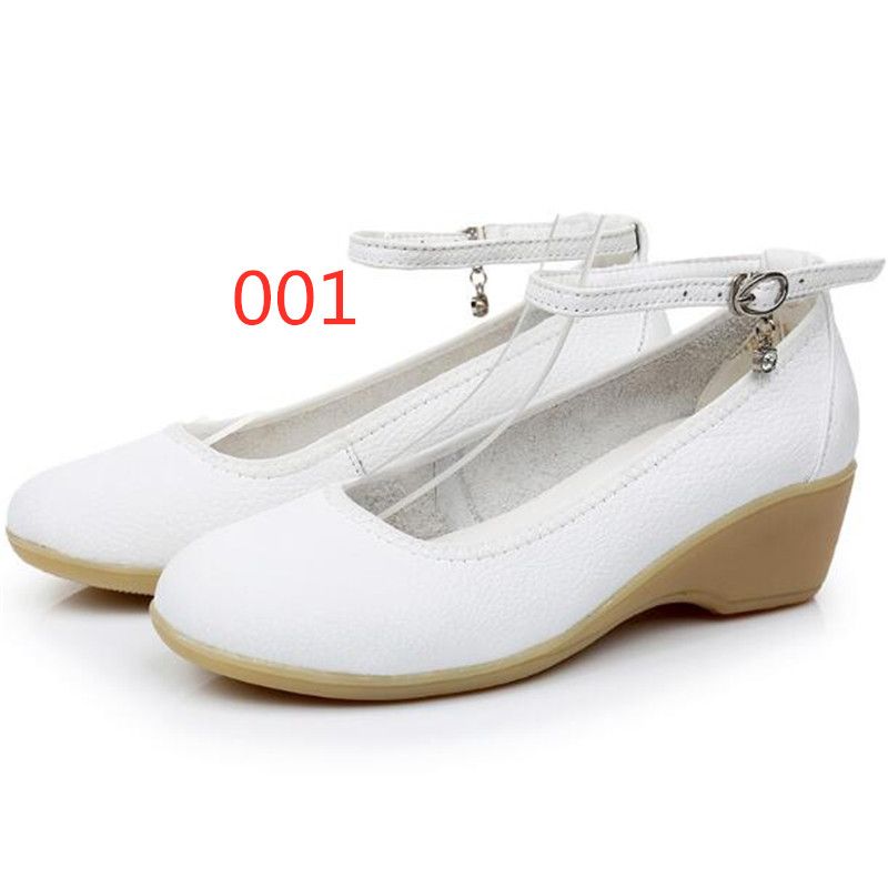 Venta caliente 2020 zapatos blancos Mujer enfermera zapatos Soft Comfort cuña antideslizante cuero