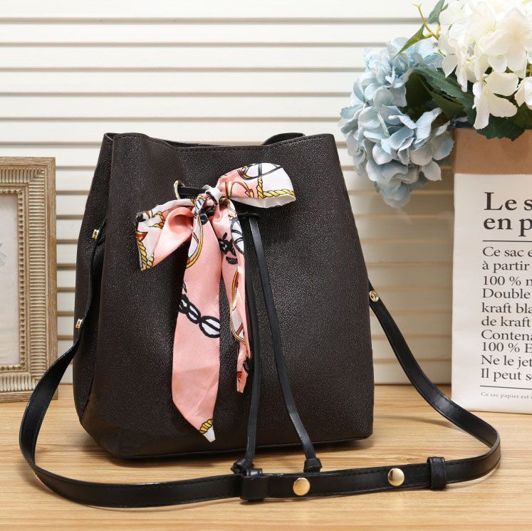 European and American fashion women handbags