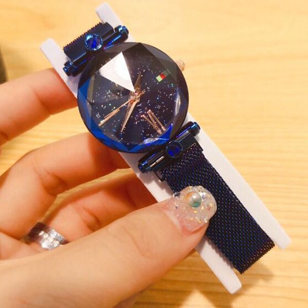 Acquistare 2019 Orologi Da Donna Di Lusso Con Cinturino A Calamita Da Donna Con  Cinturino A Calamita Orologi Da Donna Con Diamanti A Taglio Caldo Di Lusso  Economico | Consegna Veloce E