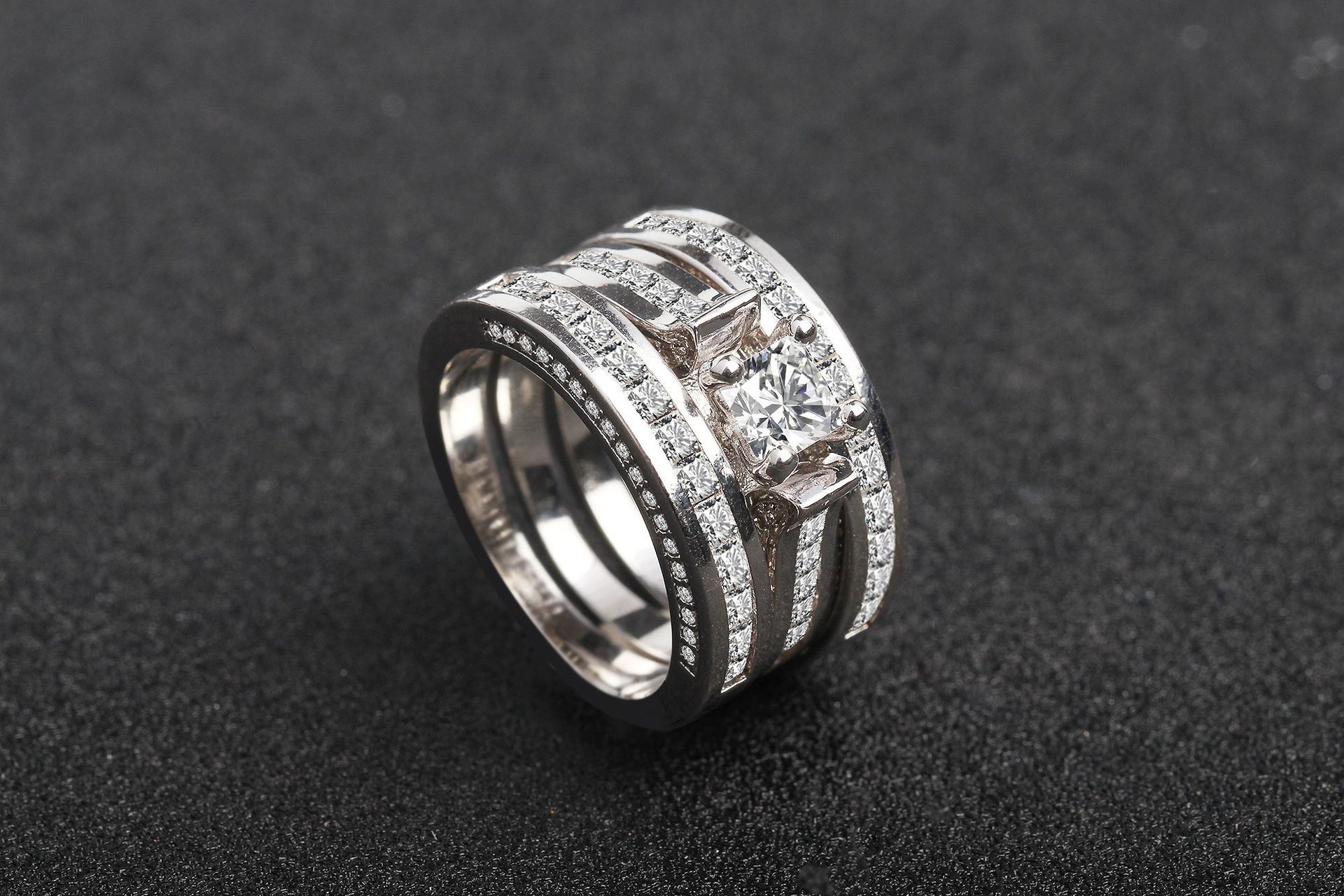 18K GOLD GF LADIES ETERNITY BAND ANNIVERSARY WEDDING RING W// SIMULATED DIAMOND