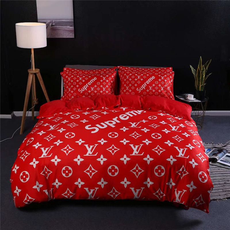 2020 Fashionable Luxury Brand Bedding Set Size Queen Single Double