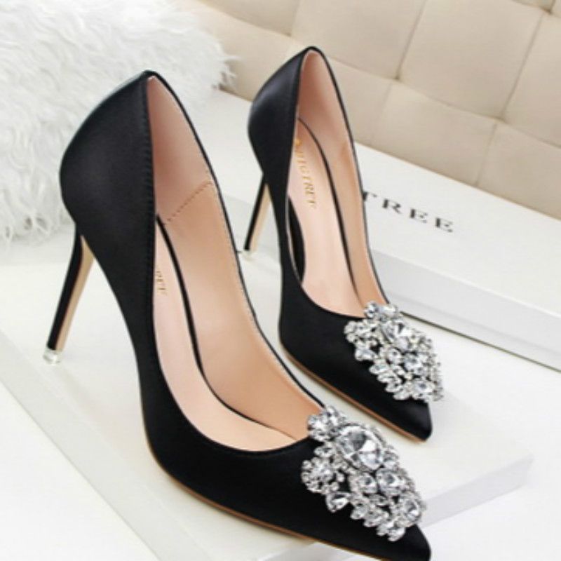 stiletto trainers