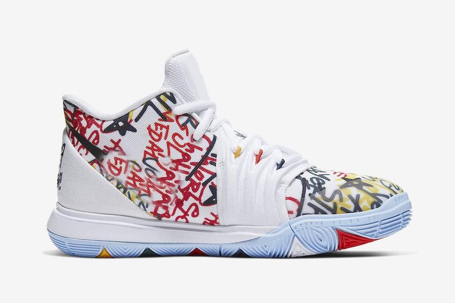 Nike Kyrie 5 Friends AO2918 006 size 10 fashion clothing