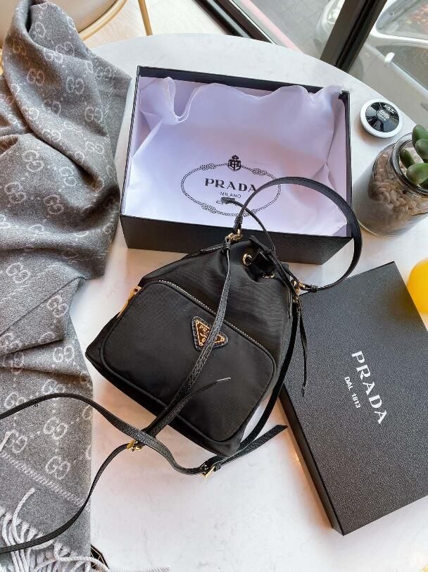 prada dhgate