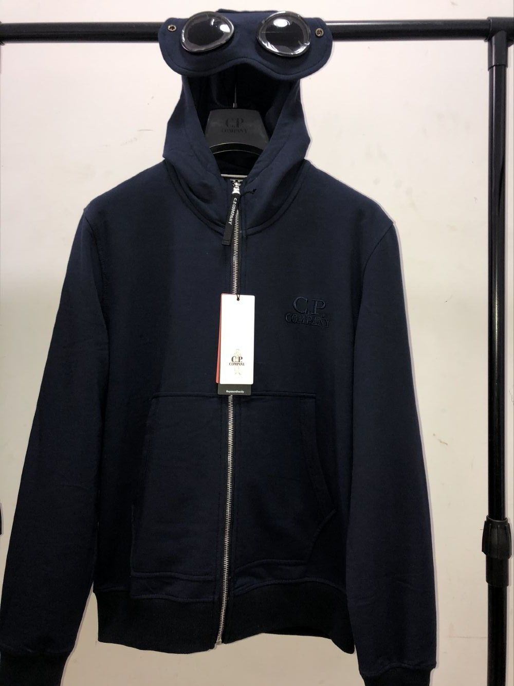 Compra 2020 CP Chaquetas Para Hombre Sudaderas Con Capucha De Marca  Cremallera Cazadora Empresa Diseñador Sudadera Para Hombre Abrigos De Lujo  Gafas De Sol Capucha Blusa Casual B103433L Barato | Entrega Rápida