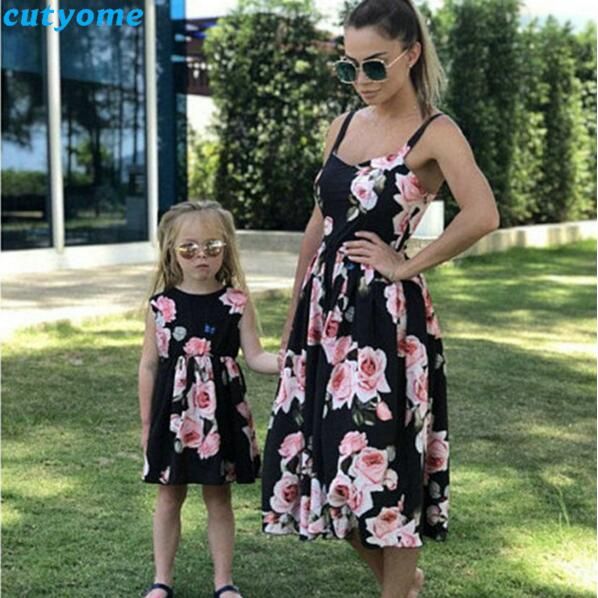 mother daughter matching floral dresses