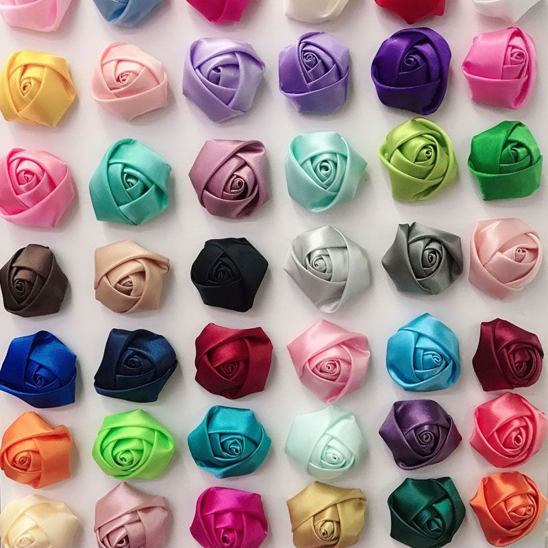 100 Unids / lote Tamaño 5 cm Cinta de raso Flor de rosa Flor de seda Flor 100 Unids / lote Tamaño 5 cm Cinta de raso Flor de rosa Flor de seda Flor