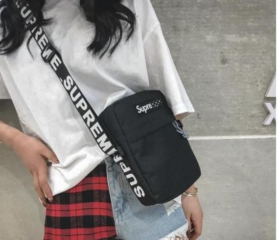 supreme waist bolsa tan