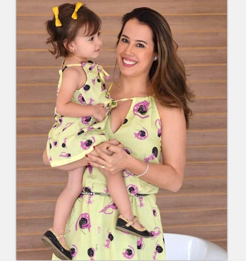 Compre Nova 2019 Mãe E Filha Roupas Mãe Filha Vestidos Longo Dos Desenhos Animados Meninas Vestidos Mãe Filha Praia Vestido Mamãe E Me Vestido De Bingfenstores, $93,8 | Pt.Dhgate.Com