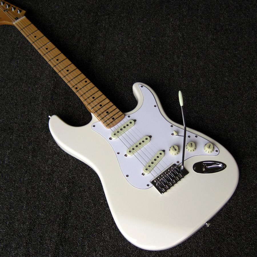 Acheter Poupee Inversee Jimi Hendrix De Rare Des Annees 70 Sss Artech Guitare Electrique Olympique Blanc Plaque De Cou Gravee Speciale Boutons De Couleur Vert Creme De 139 1 Du Ac Dc Dhgate Com