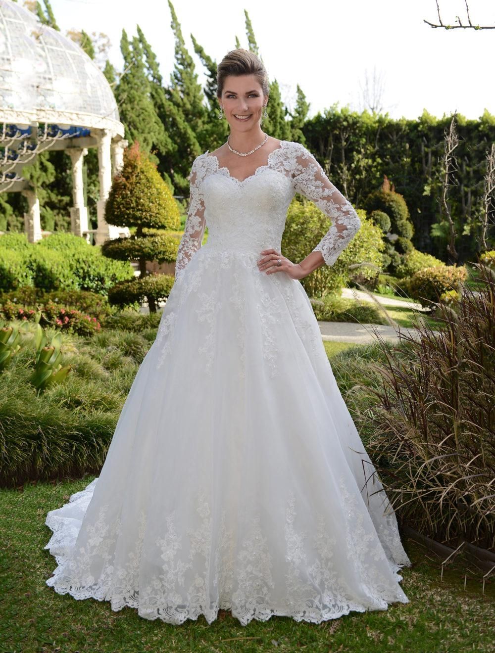 Mujer con vestido de novia Clearance