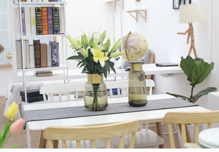 Vintage Glass Vase Copper Ring Tulip Dance Orchid Flower