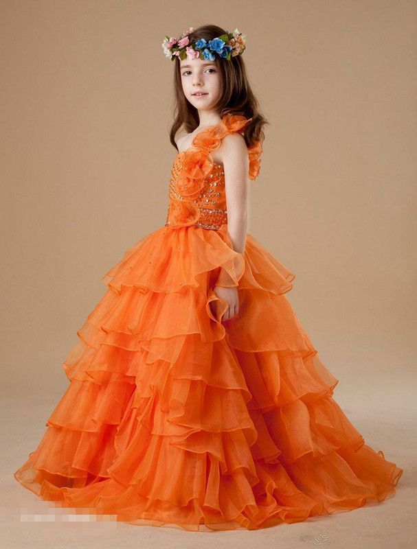 pretty gowns for girls