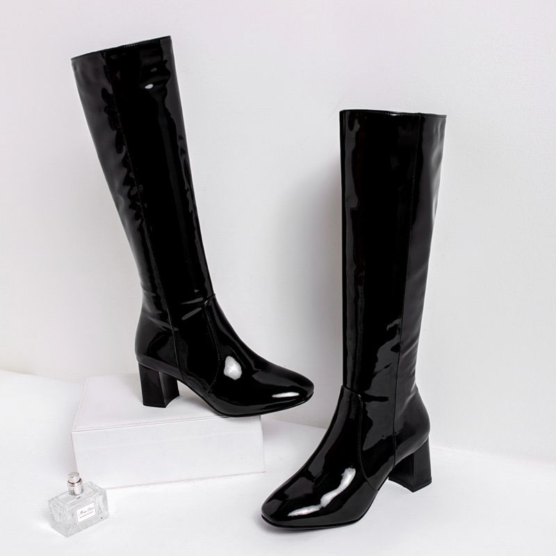 square toe rain boots