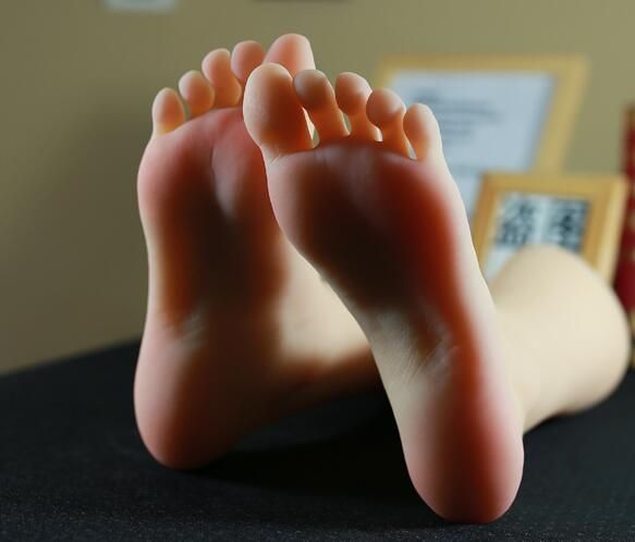 Sexy foot models