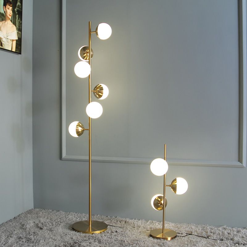 2021 Simple Creative Modern Nordic Glass And Iron E27 Led Floor Lamp Floor Light For Living Room Hotel Project From Warriors007 275 26 Dhgate Com