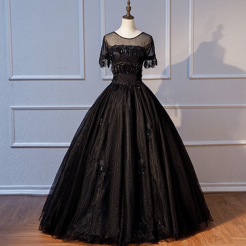 vestido preto princesa